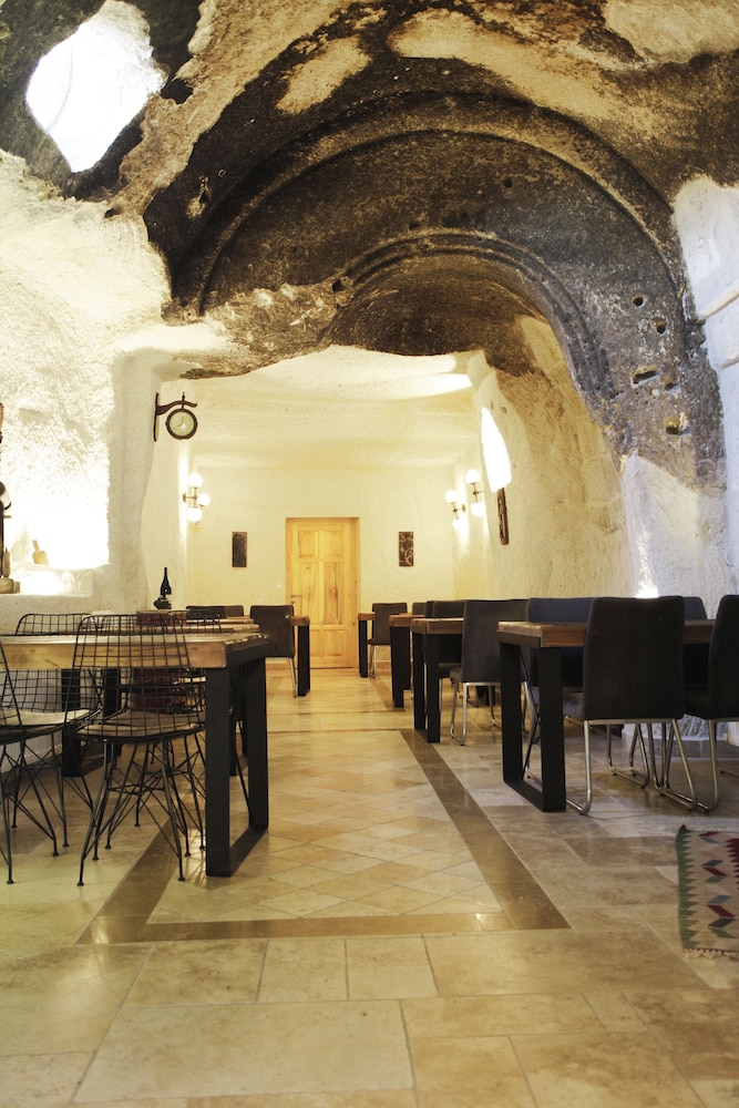 Agarta Cave Hotel 7/50