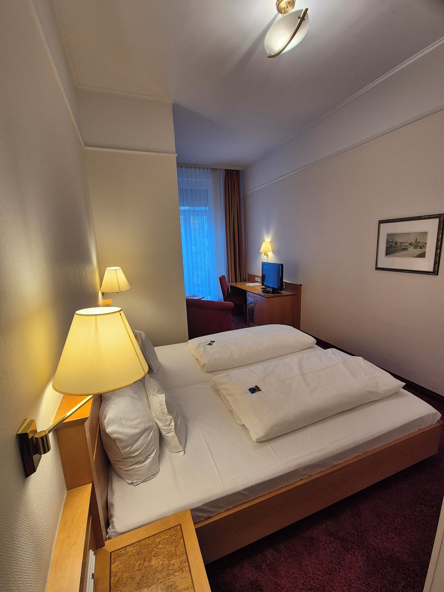 STANDARD, DOUBLE BED