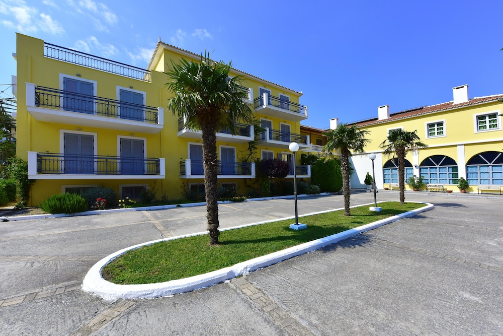 Arion Hotel Samos 52/63