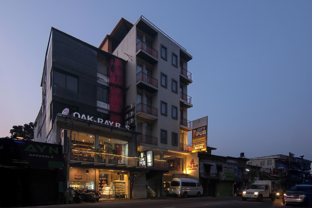 Oak Ray City Hotel in KANDY