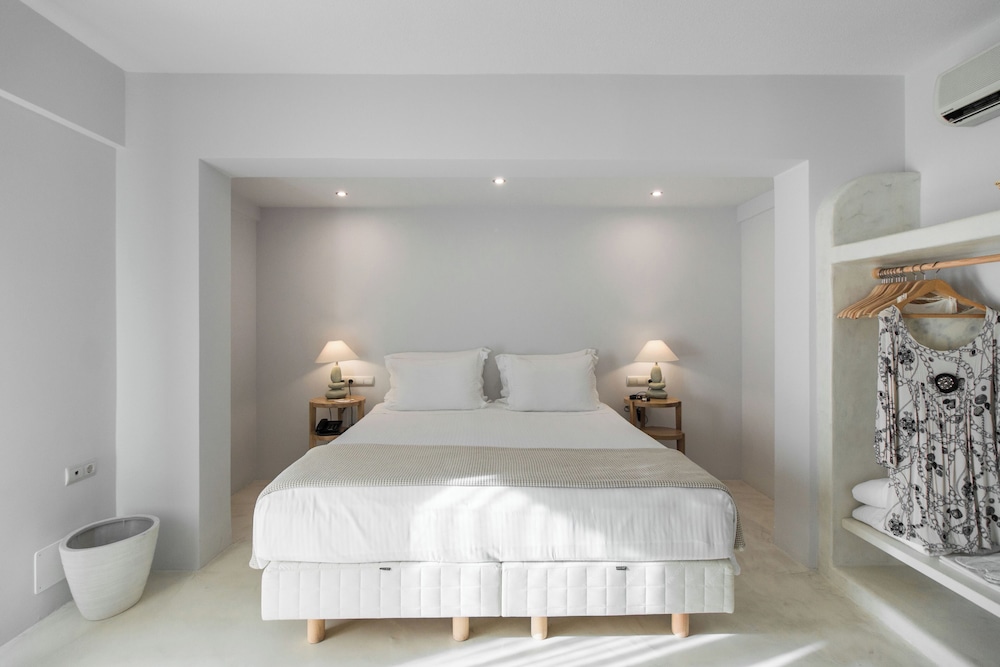 Finikas Beach Hotel 15/50