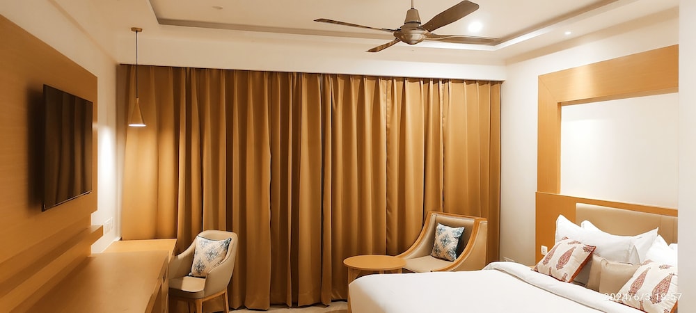 Sterling Aravalli Udaipur 36/65