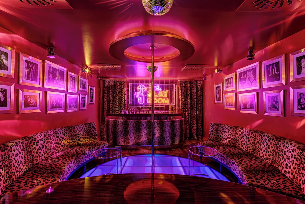 Romeos Ibiza - Adults Only 18/47
