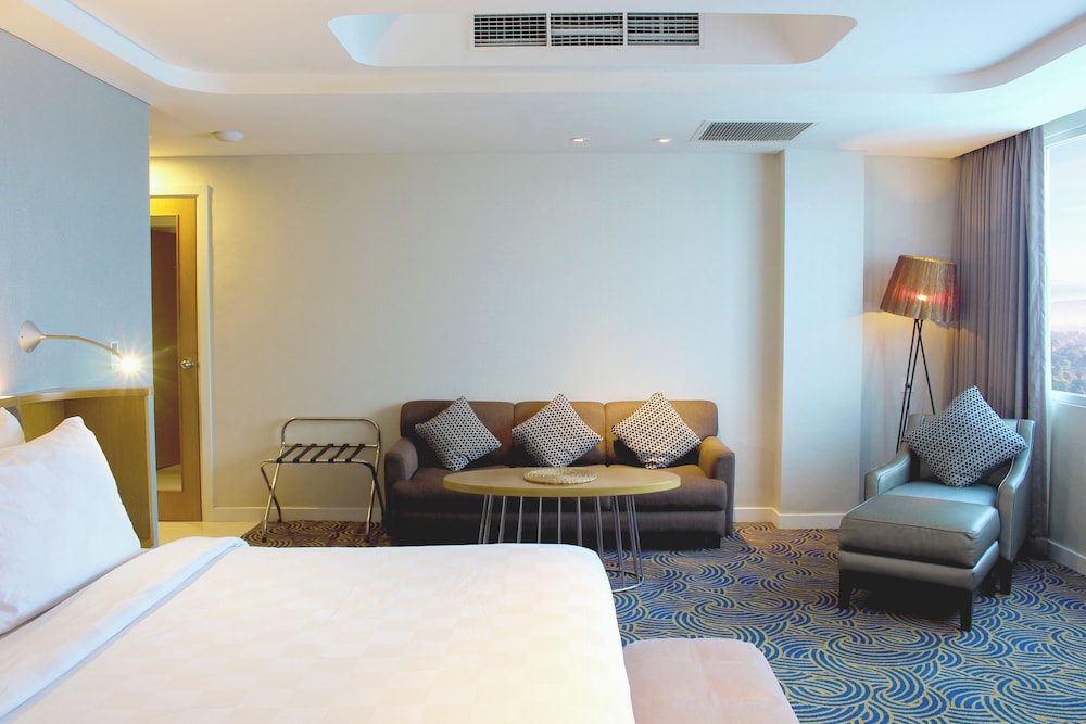 Hotel Ciputra Cibubur managed by Swiss-Belhotel International 47/75