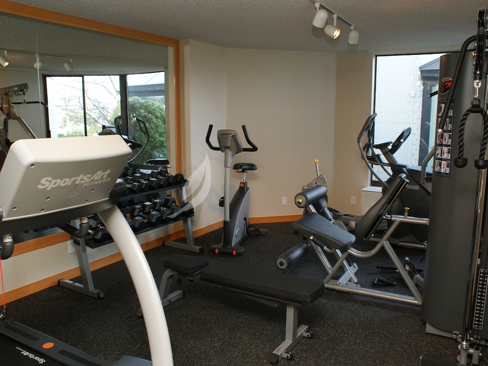 Inn At Laurel Point 24/50