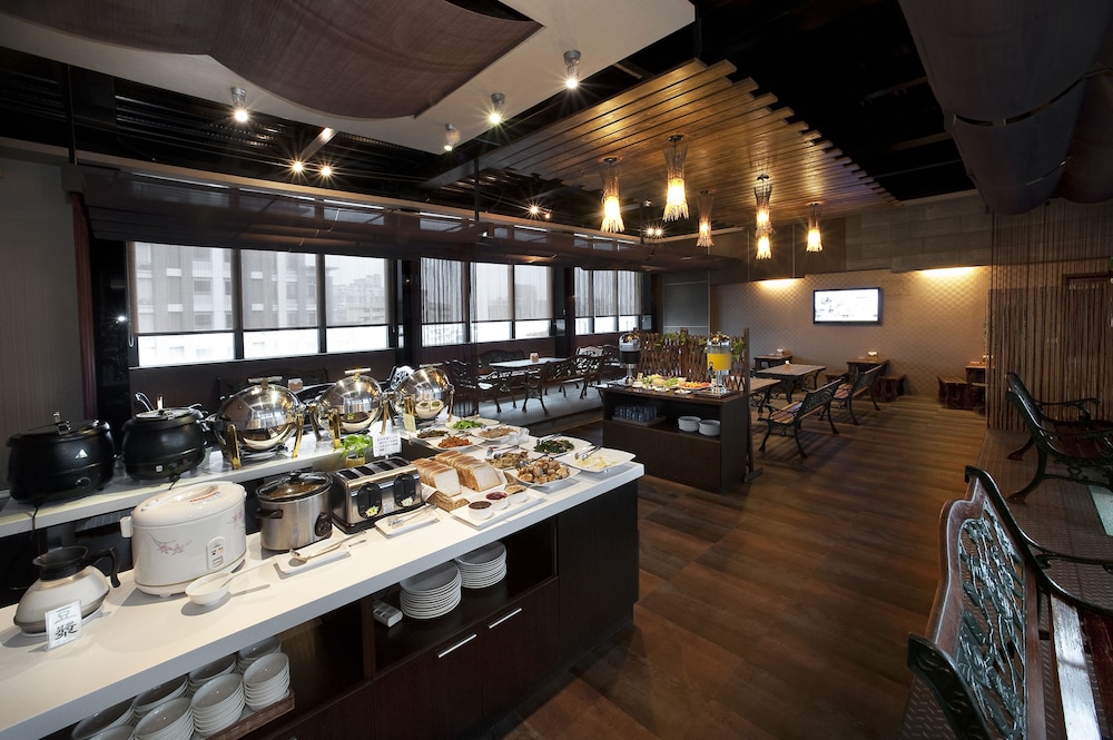 One Fukun Hotel 44/49