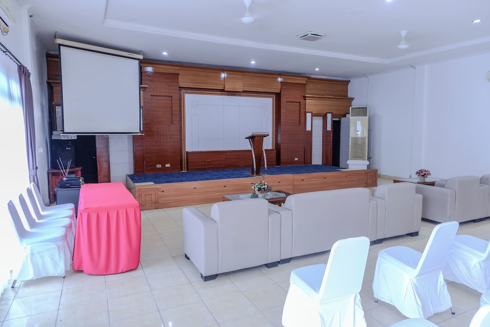 Hotel Hakmaz Taba Syariah Lubuk Linggau 16/49