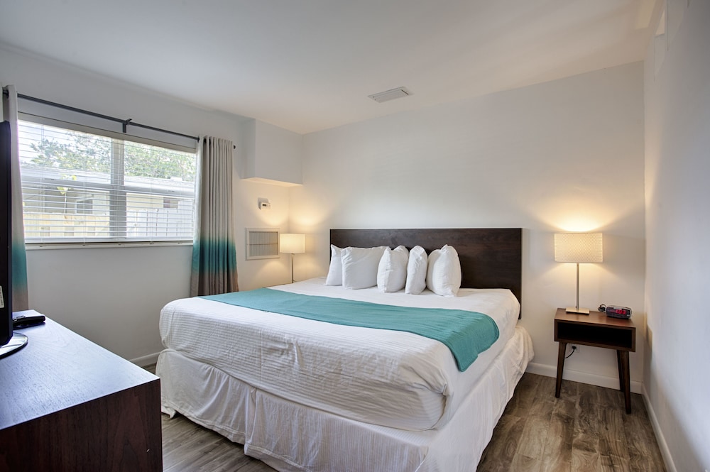 Regency Inn & Suites 22/54