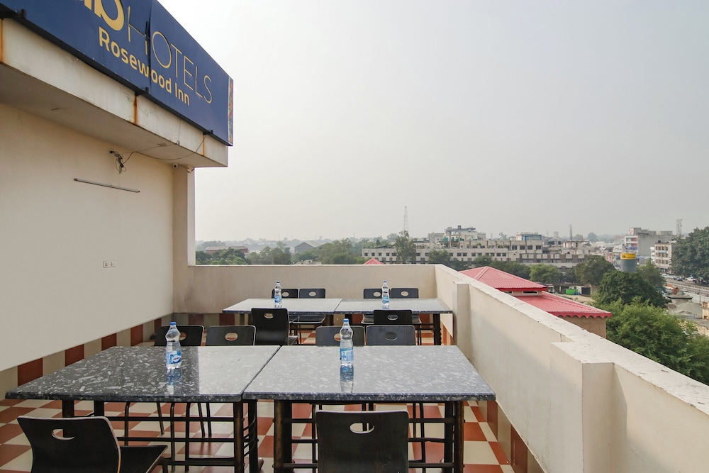 Fabhotel Rosewood Inn Gt Road 5/36