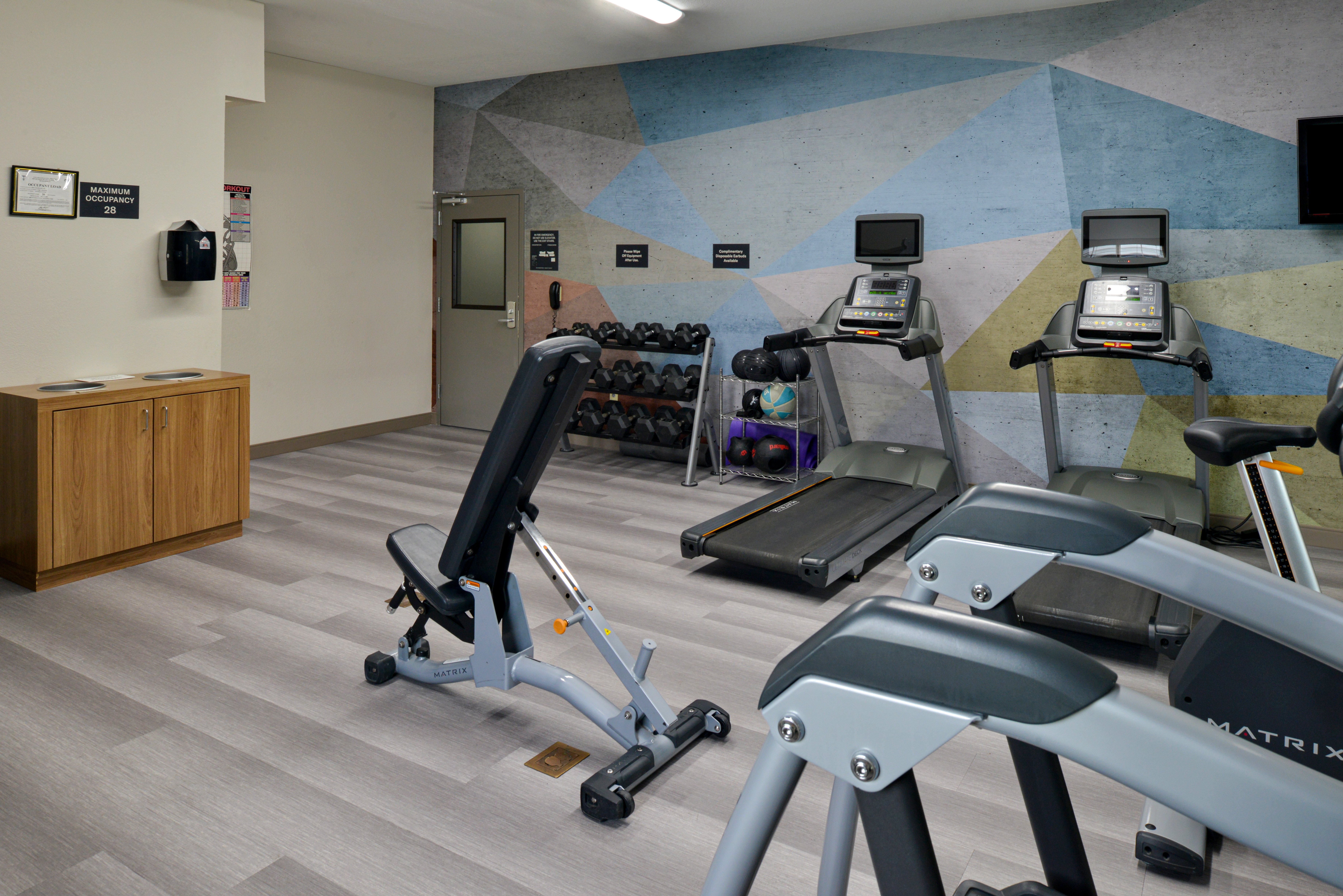 Candlewood Suites Kansas City Northeast 35/73