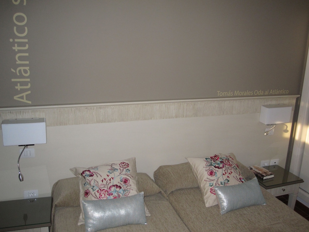 Amadores Beach 32/50