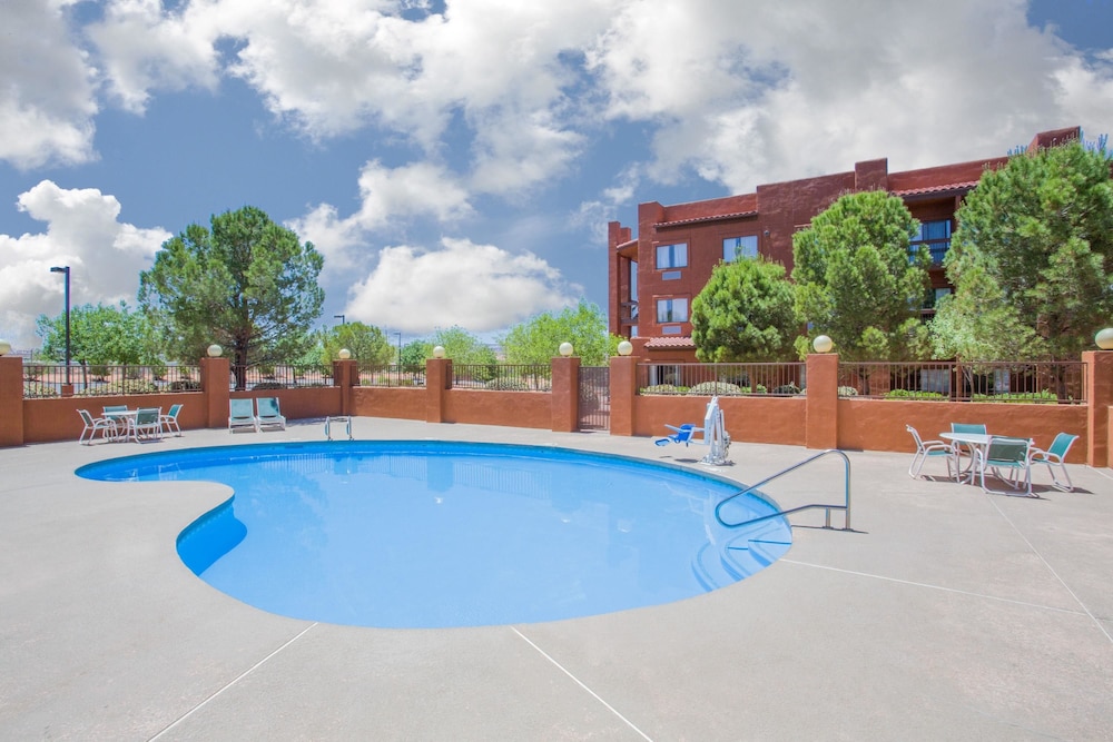 Super 8 By Wyndham Page/Lake Powell 7/40