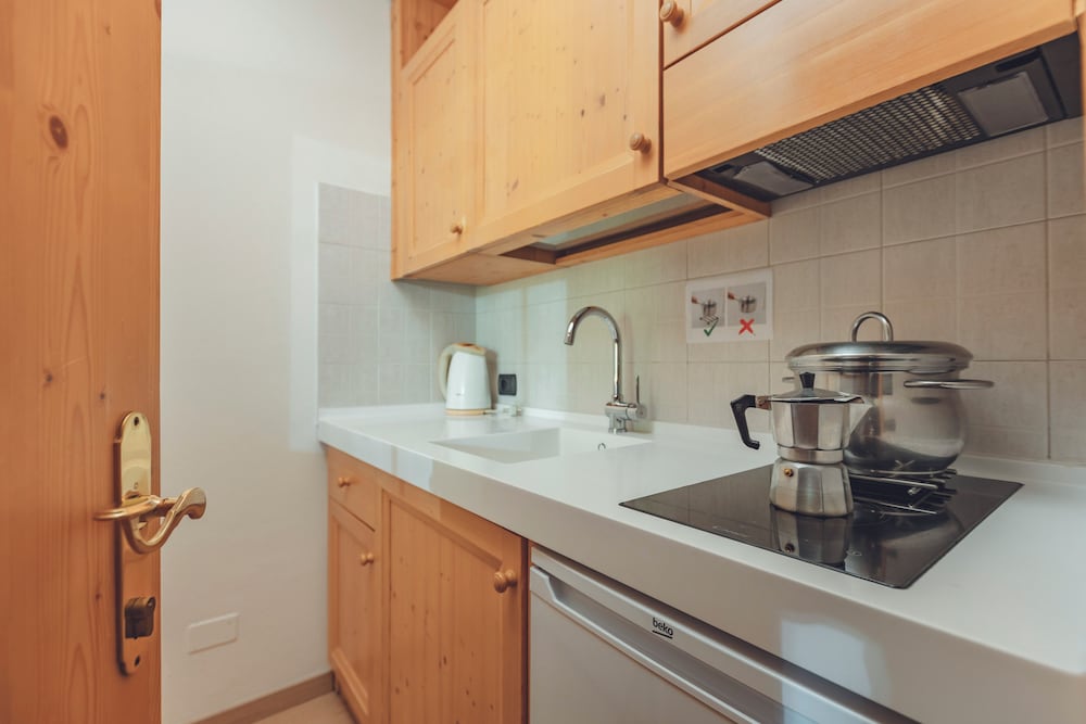 Family, Studio, Double and Bunk Bed, Mountain View, Balcony, Garnì Aparthotel Princess 9/10