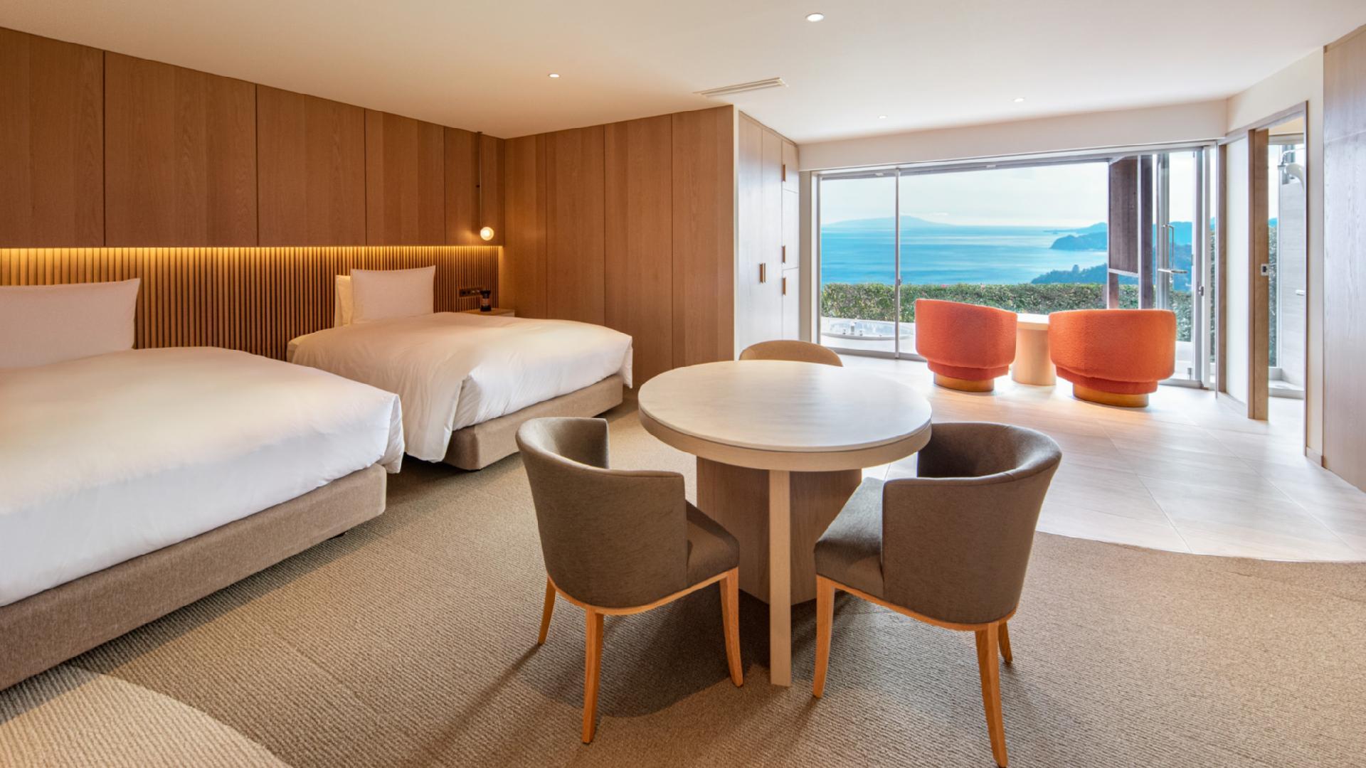 Grand, Deluxe, Twin Beds, Mountain View, Ocean View, Night View
