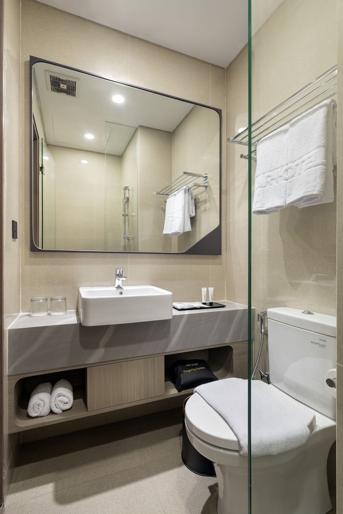 ROOMS INC Sudirman Jakarta 61/63