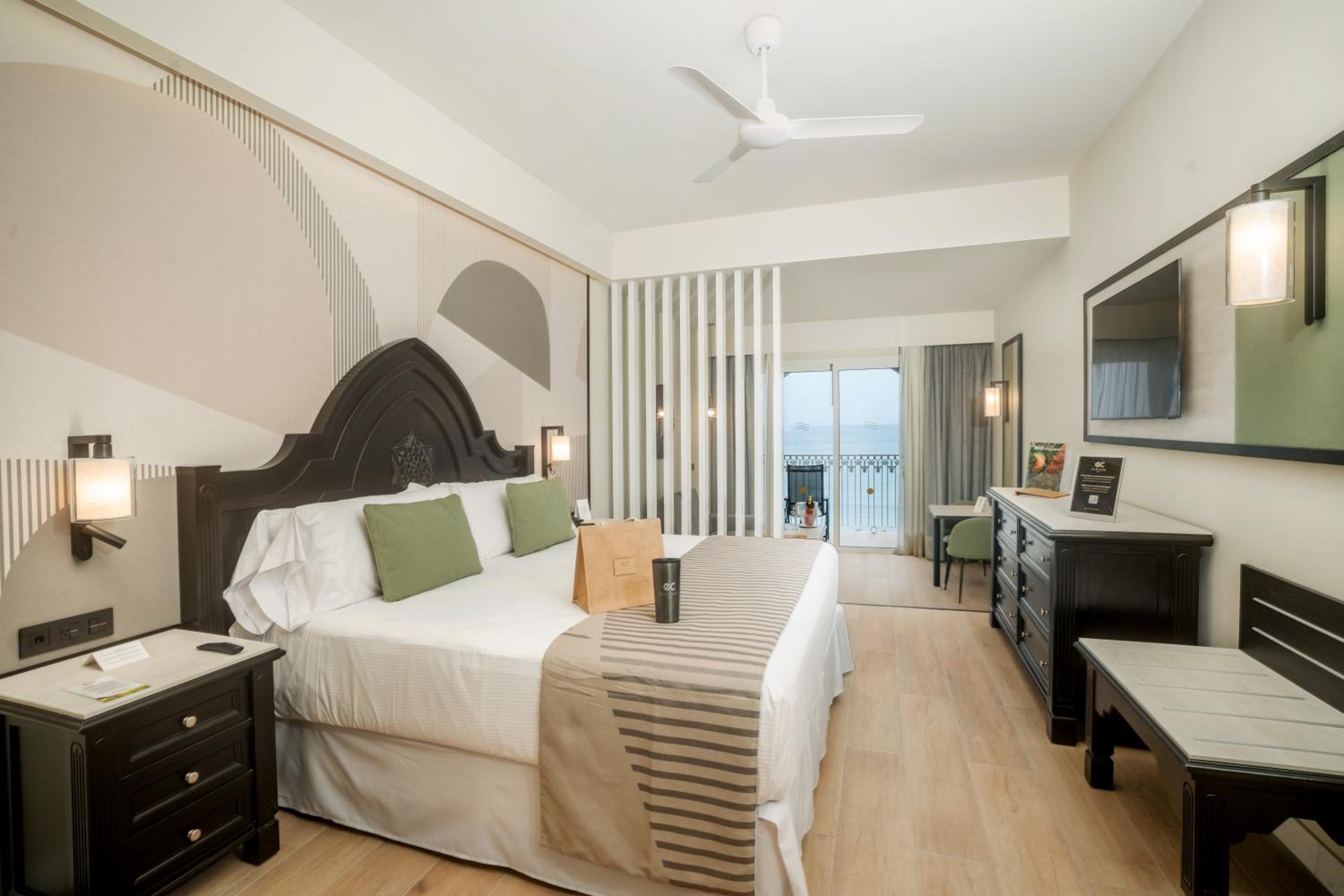 Junior Suite, Double Bed, Ocean View