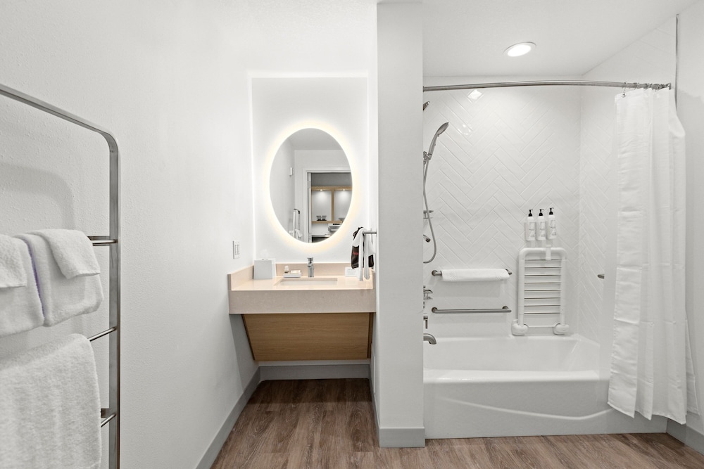 TownePlace Suites by Marriott Cape Canaveral Cocoa Beach 49/50