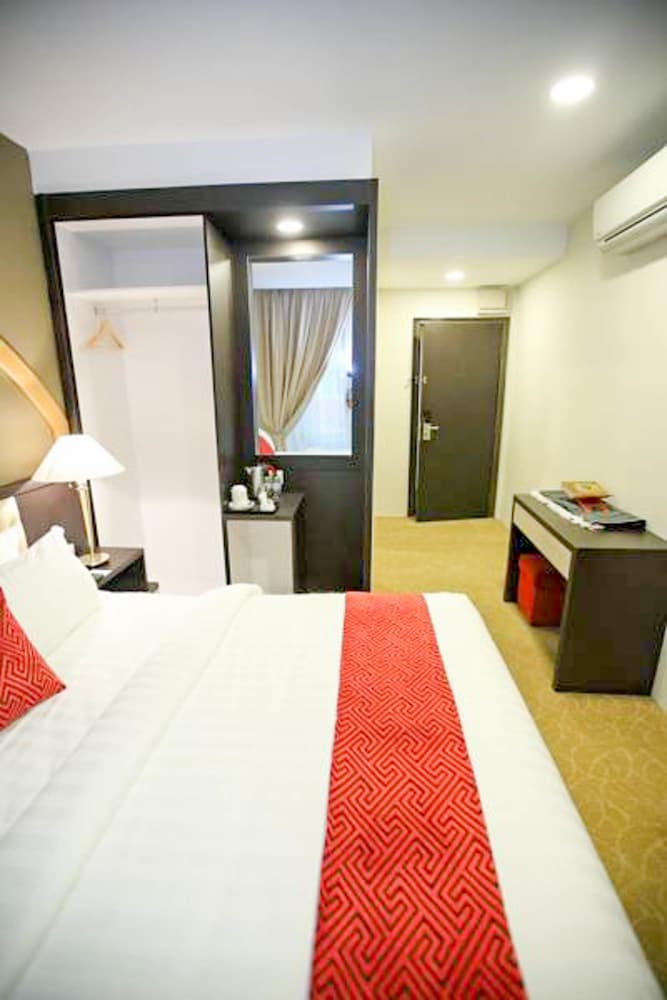 Al Khatiri Hotel 9/33