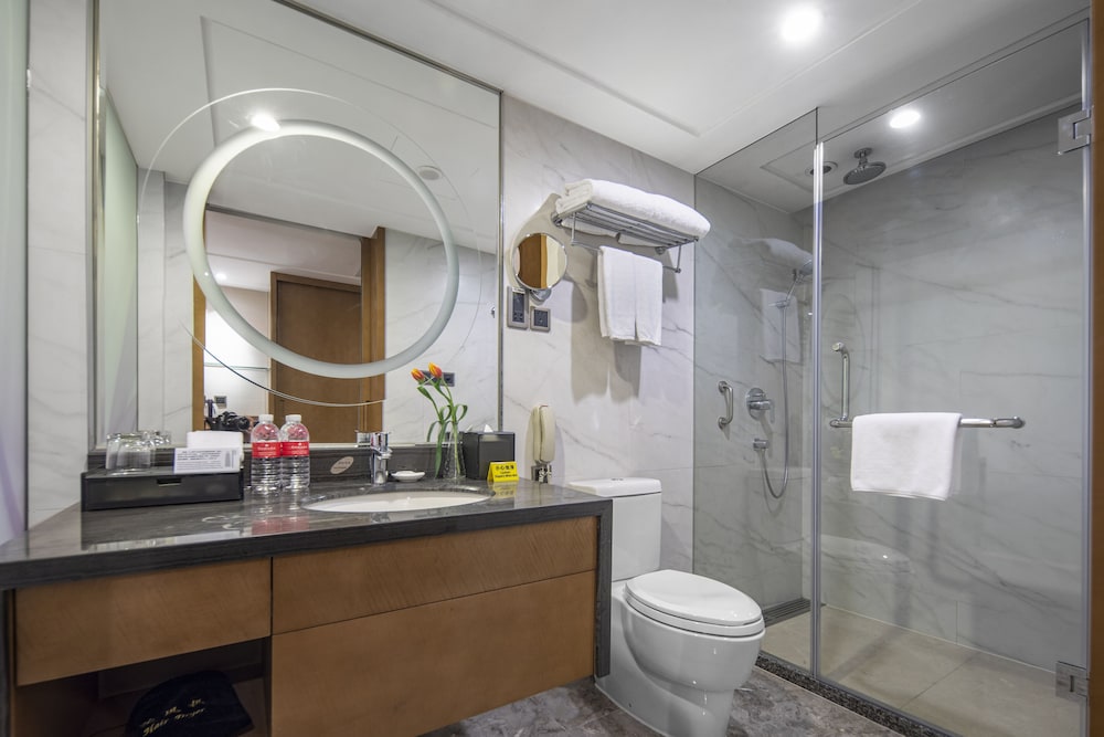 Ramada Plaza by Wyndham Pudong 10/46