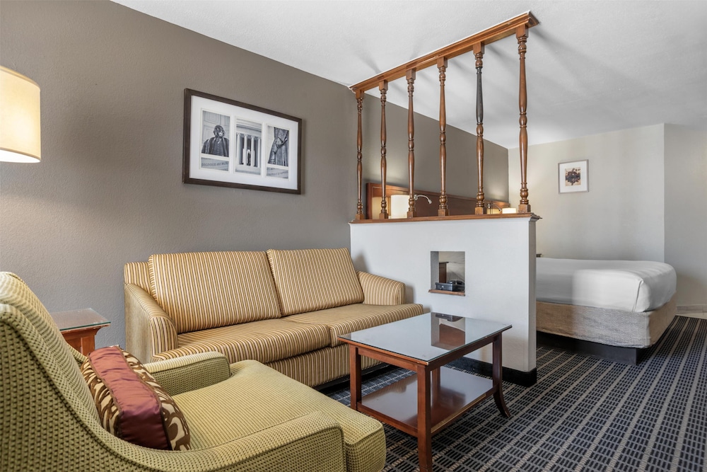 SureStay Plus By Best Western Greenwood 31/50