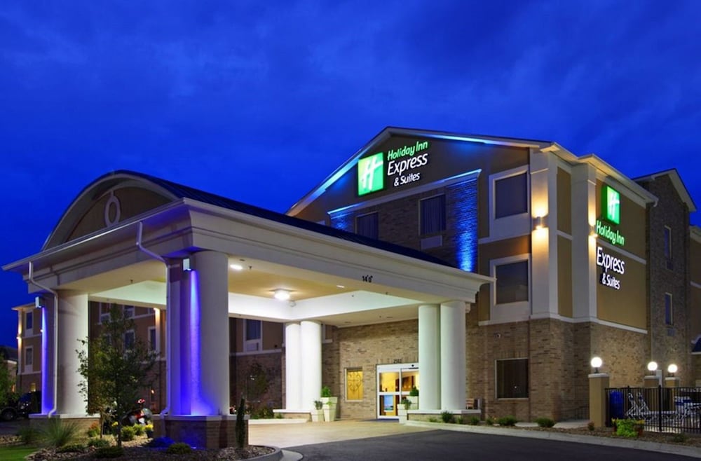 Holiday Inn Express Suites Lindale 1/68