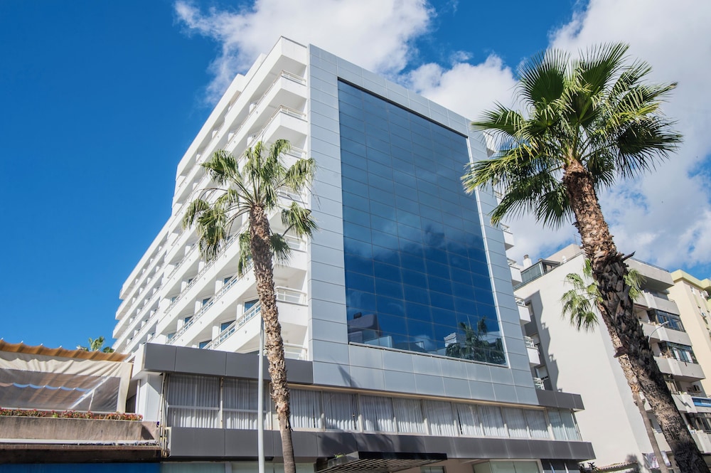 Hotel Costa Malaga (Adults Recommended) by Pierre & Vacances in TORREMOLINOS