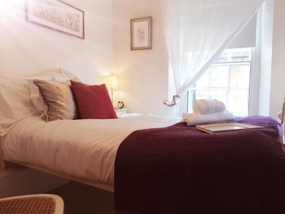 The Castle House Luxury Bed & Breakfast 16/50
