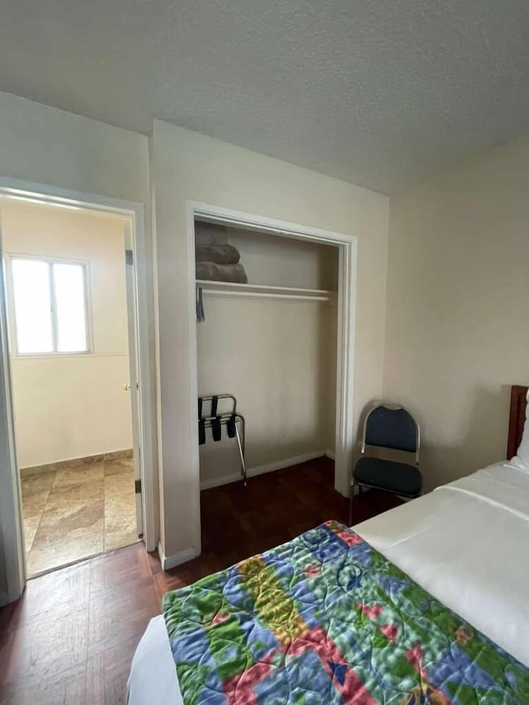 Mission Bay Motel 20/31