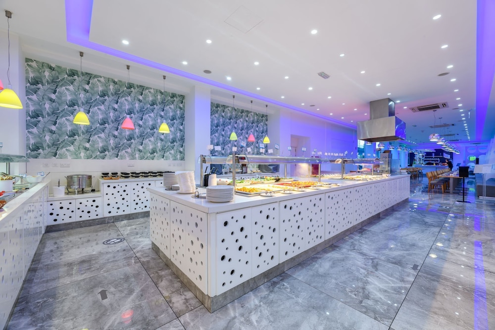 River Rock Hotel 15/77