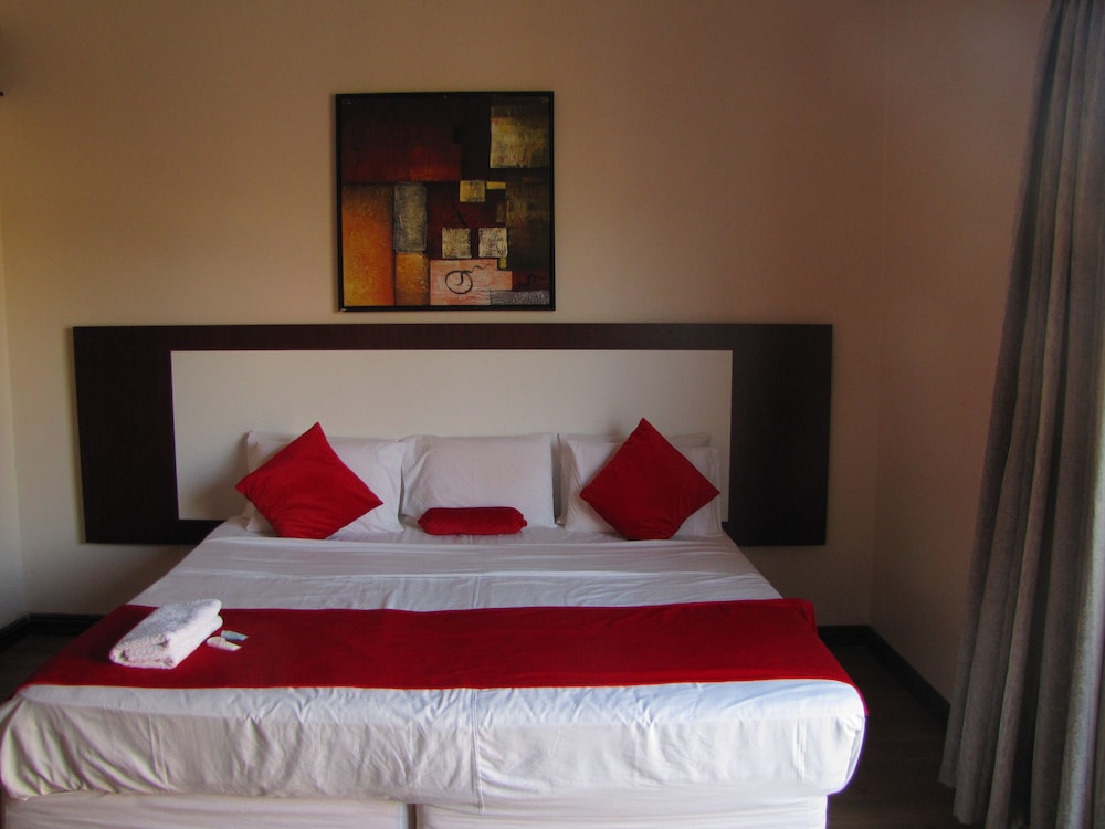 Silver Oak Luxury Accommodation 11/33