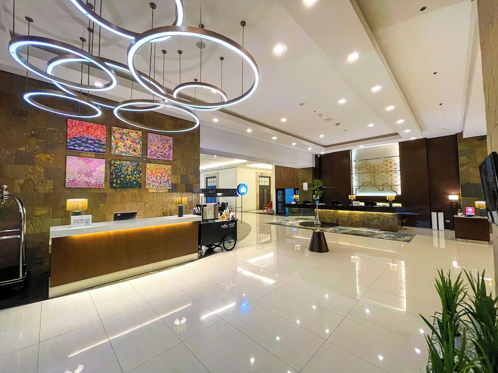 Summit Ridge Tagaytay 10/74