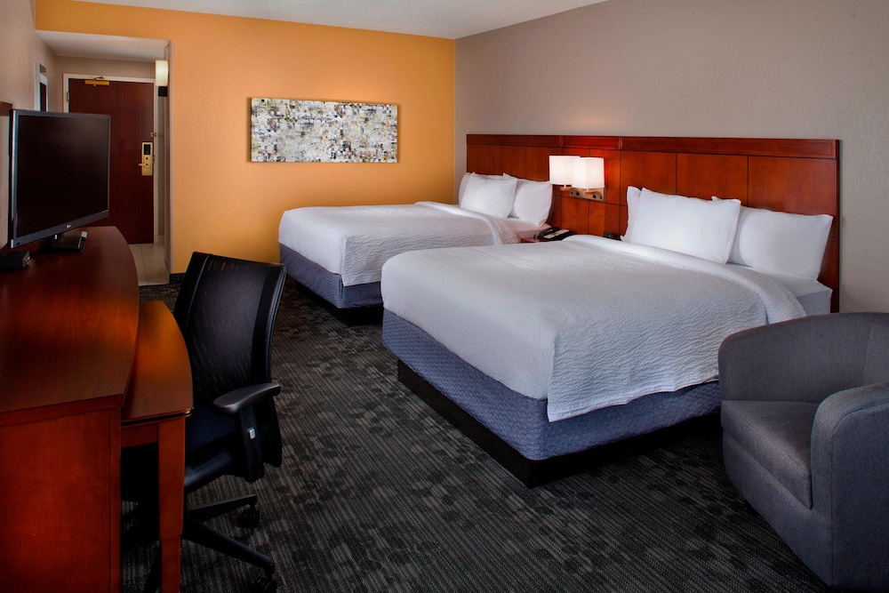 Courtyard By Marriott New Orleans Metairie 12/47