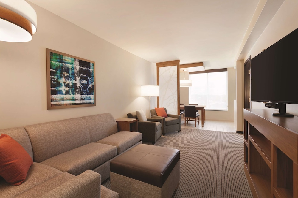 Hyatt Place Buffalo/Amherst 45/70