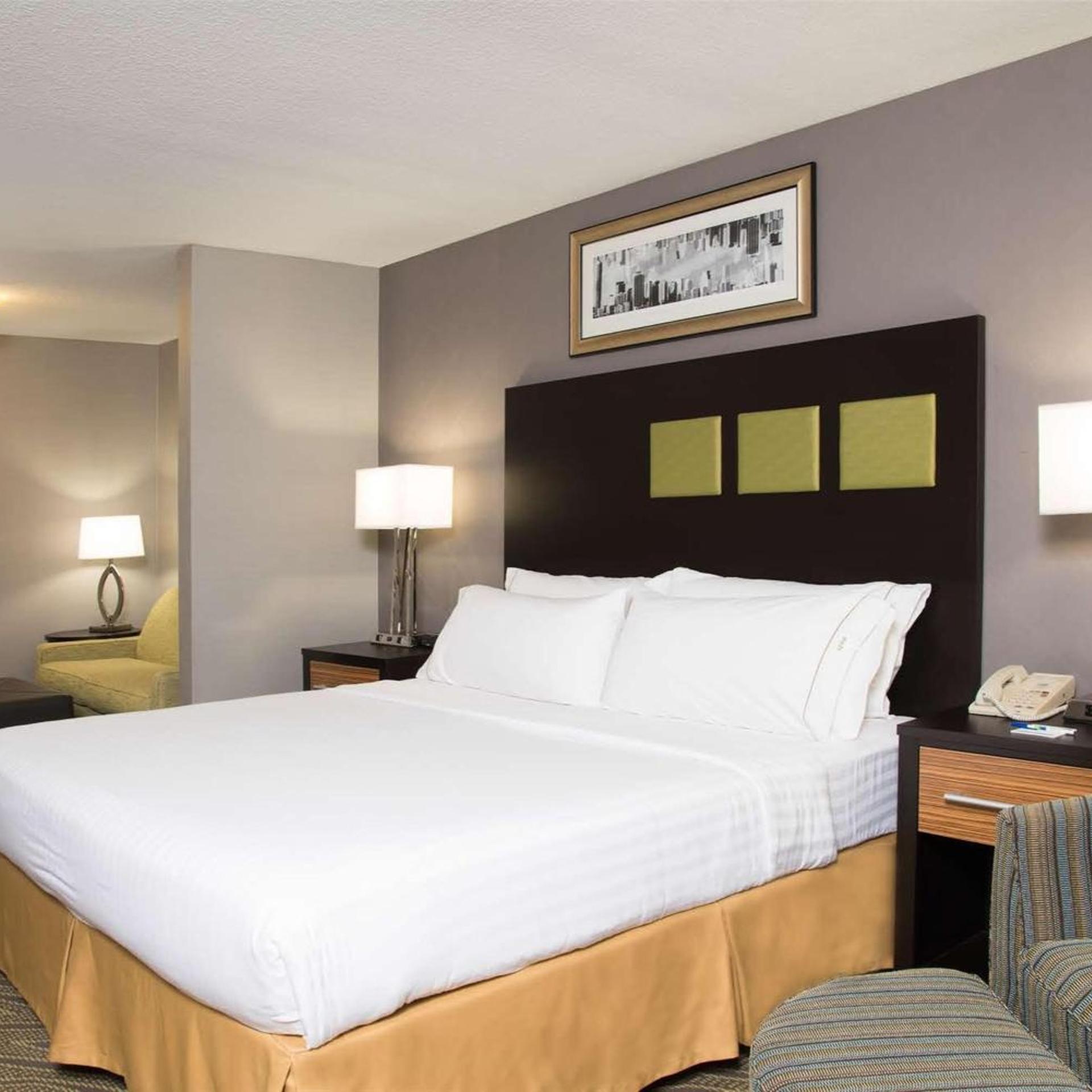 Xtra Space, Standard, King Bed