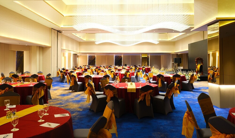 The All - Suite Pentacity Hotel Balikpapan 41/50
