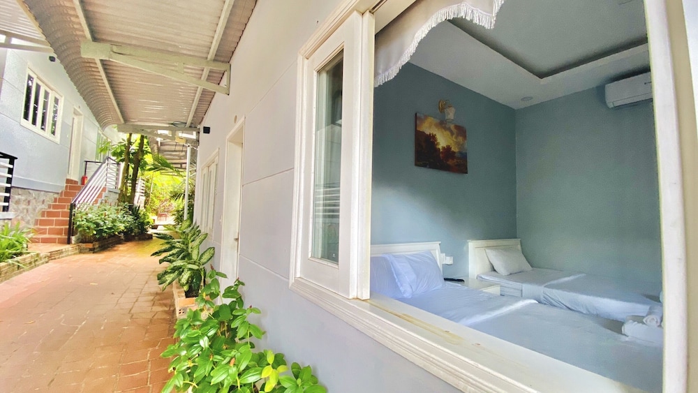 Hanh Ngoc Bungalow 7/50