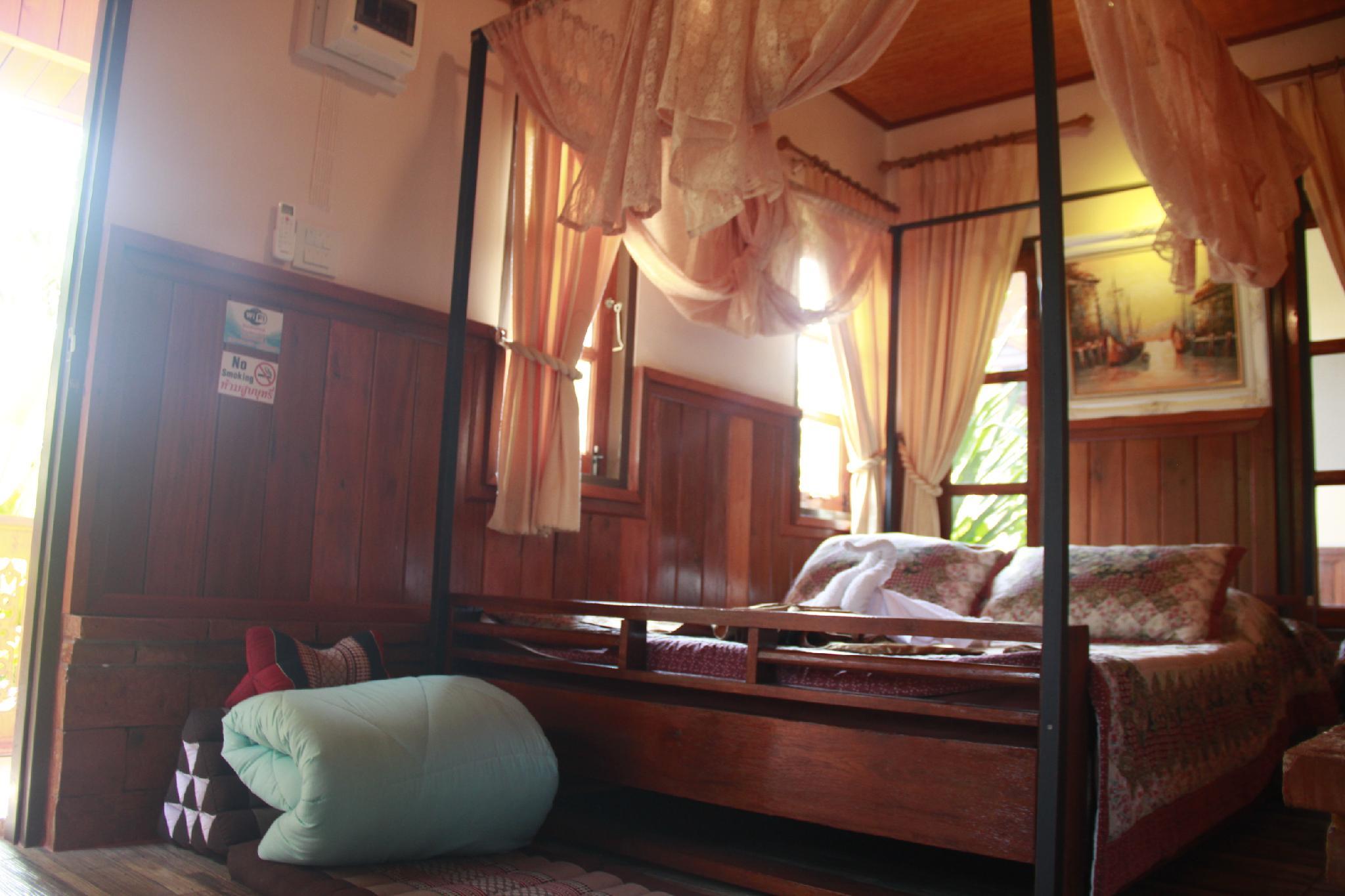 Bantham Hill Homestay 15/45