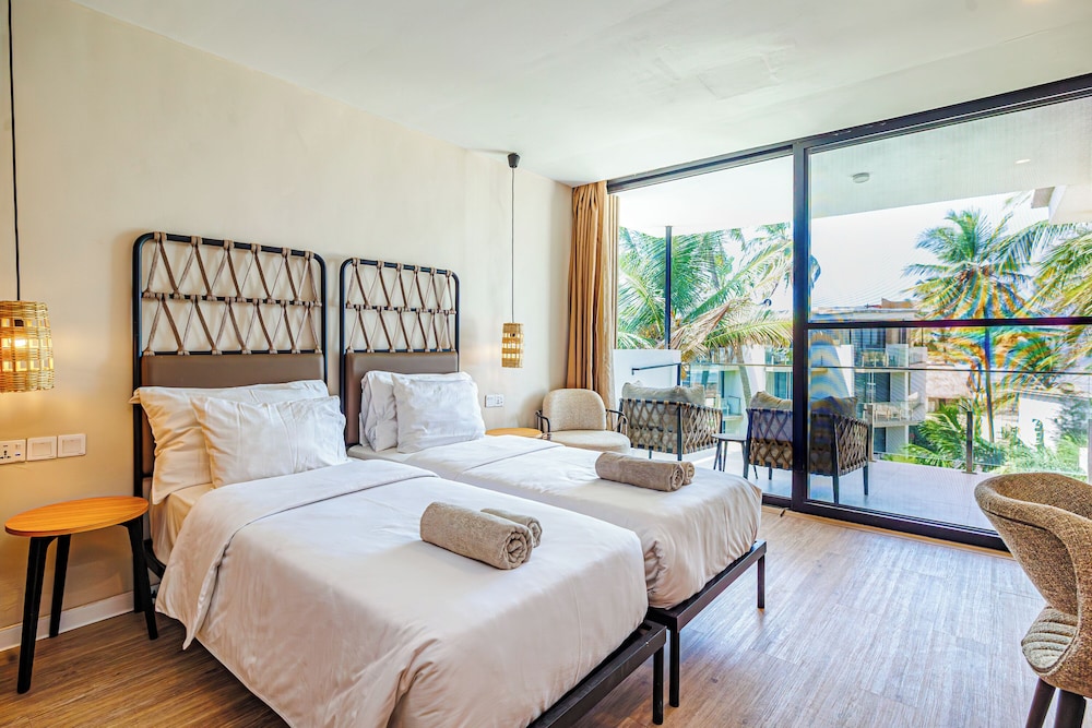 غرفة بريميوم بسرير كوين بإطلالة على البحر، Kombo Beach Resort 3/10