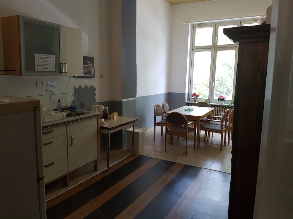A&S Ferienwohnungen Koblenzerstr. 131 40/50