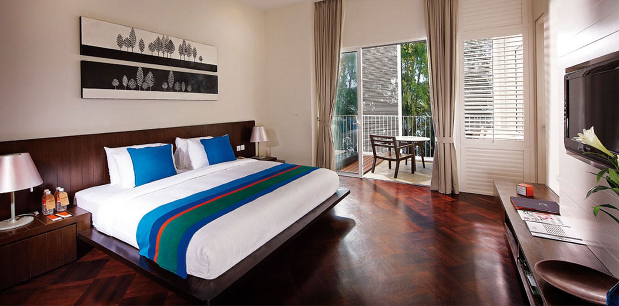 Deluxe  Suite