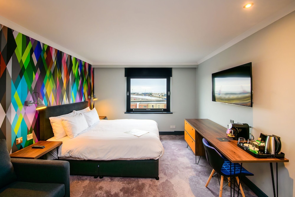 Village Prem Swansea Hotel Leisure Club 12/61