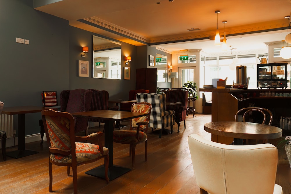 Phoenix Park Hotel 11/15