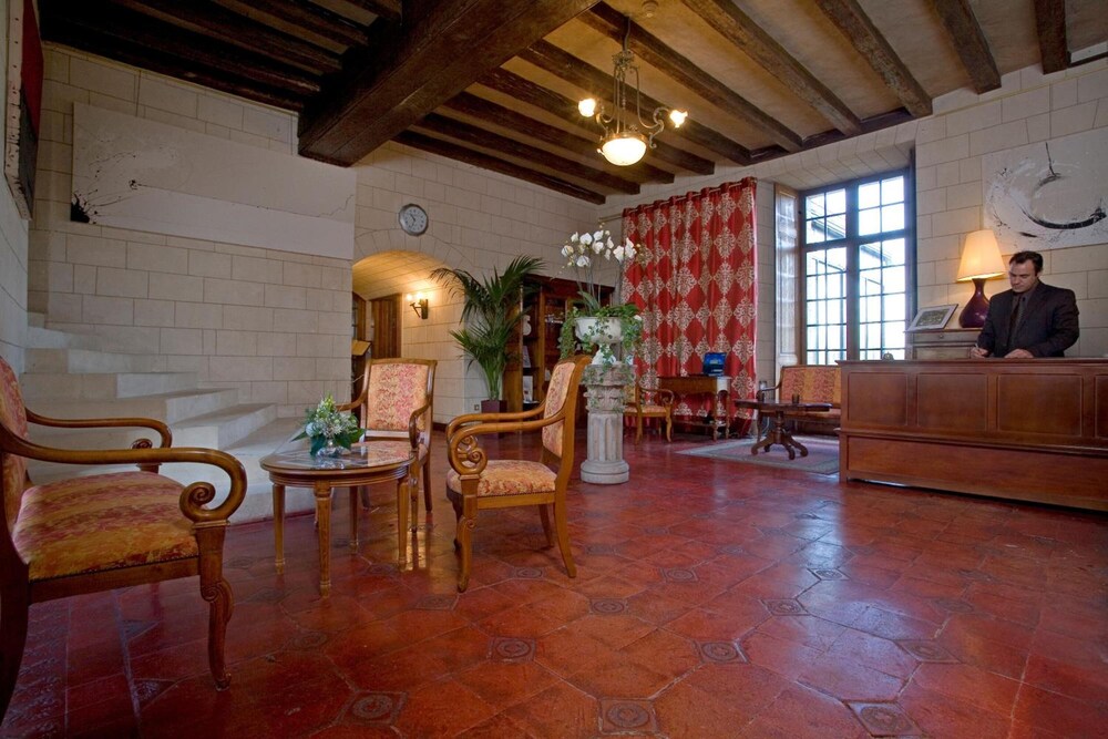 CHATEAU DES SEPT TOURS 44/72
