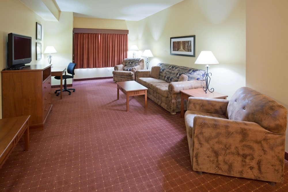 AmericInn by Wyndham Fargo Medical Center 38/59