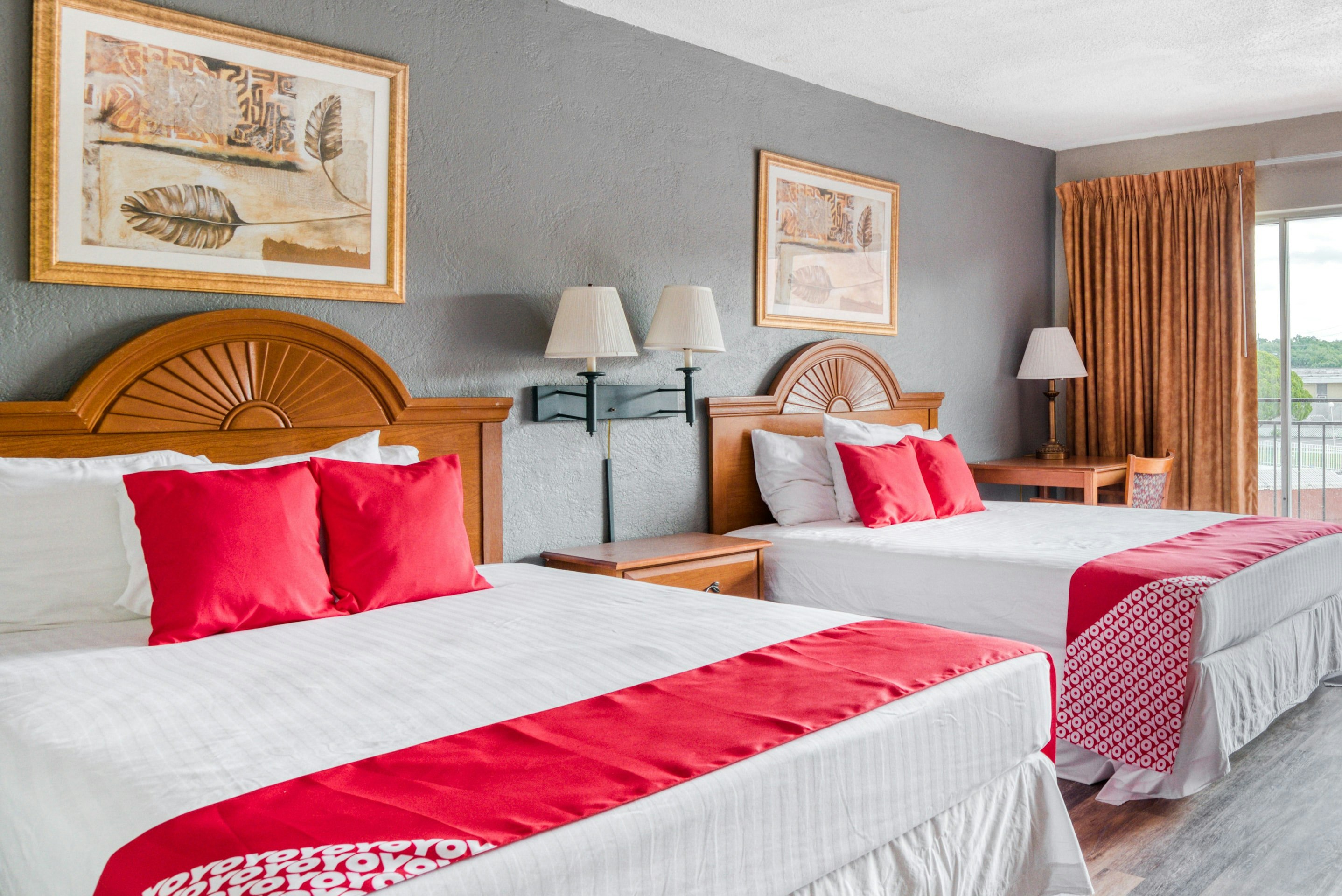 OYO Hotel Mustang Silverspring FL 12/33