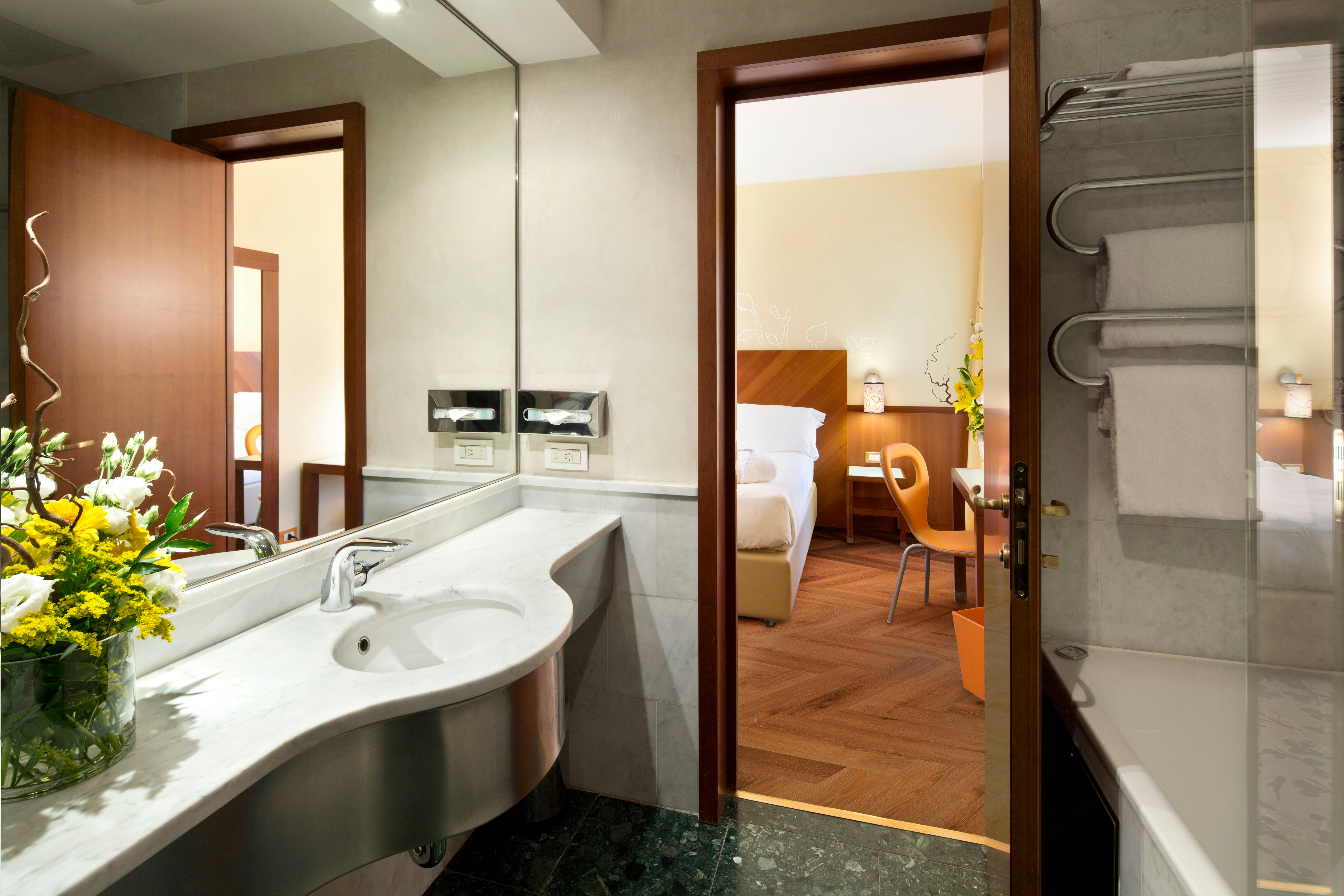 Unahotels Mediterraneo Milano 25/26