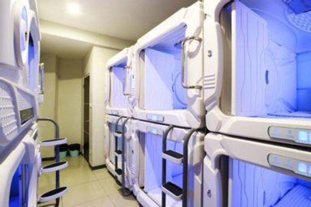 Capsule, Male Dorm, Single Bed