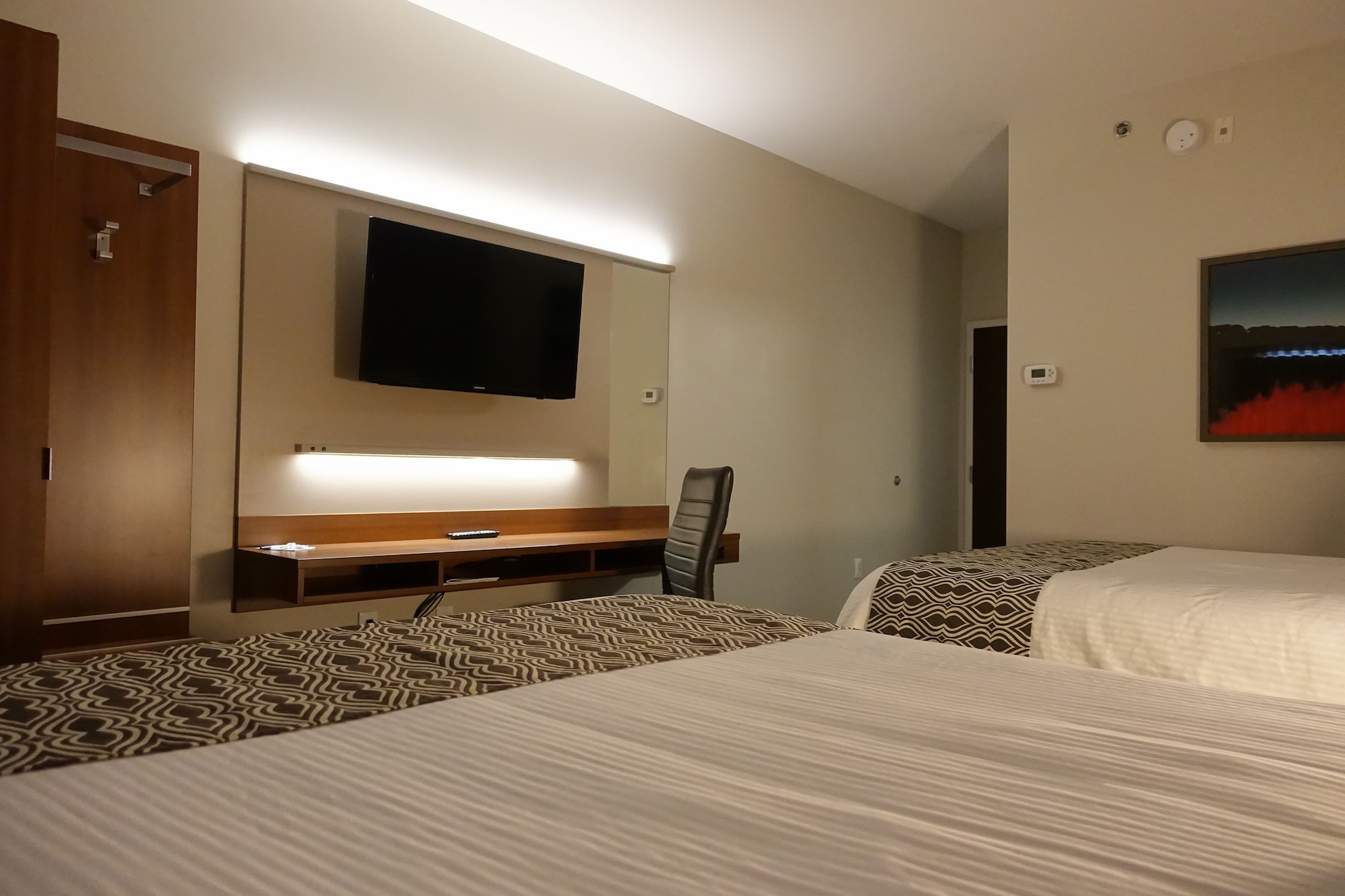 غرفة بسريرين كوين، Microtel Inn & Suites By Wyndham Sault Ste. Marie 10/10