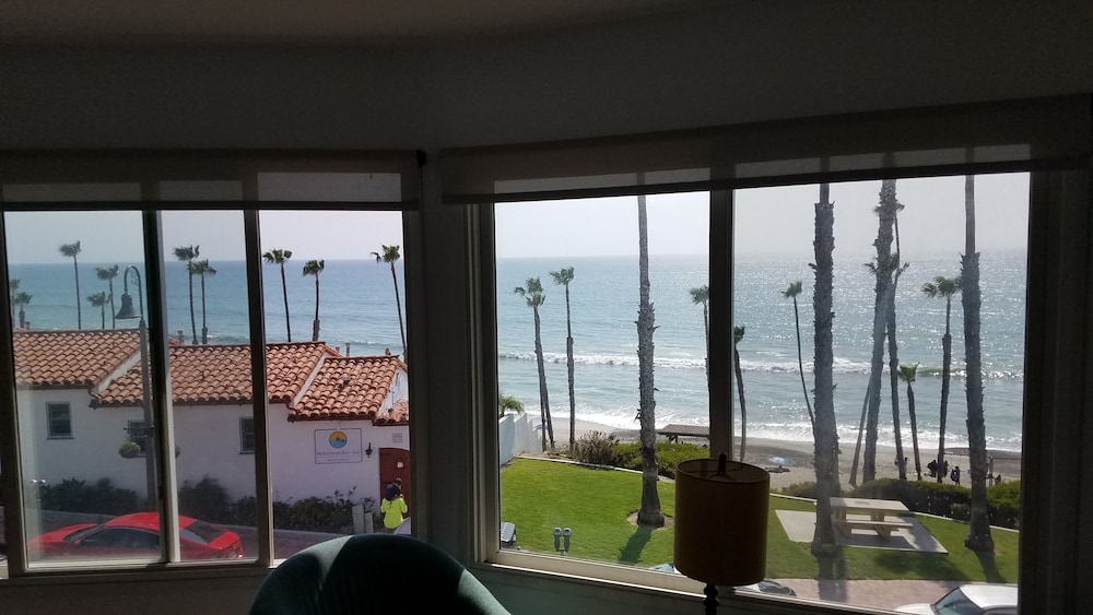 Sea Horse Resort 4/75