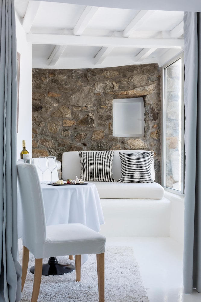 Smy Mykonos Suites Villas 38/50